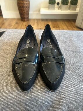 Dr. Scholl's Black Patent Pointed-Toe Loafers
